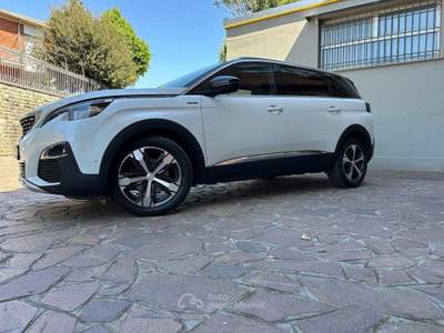 Peugeot 5008 S&S EAT6 GT Line 7 POSTI usata Pieve di Cento