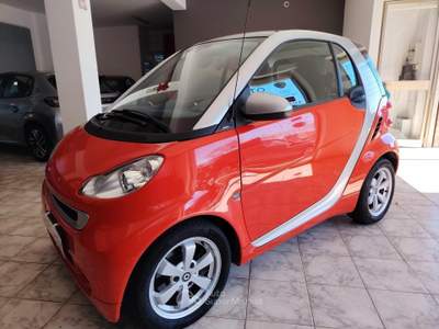 Smart ForTwo 40 kW coupé pure cdi usata POTENZA PICENA