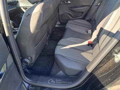 Peugeot 2008 PureTech 100 S&amp;S Allure Rosso usata Pozzuoli