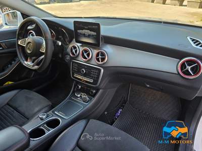 Mercedes-Benz CLA 200 d Premium AMG Bianco usata Civitanova Marche