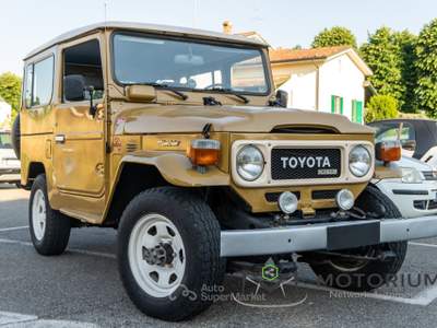 Toyota Land Cruiser BJ 42 3.4 DIESEL – PASSO CORTO – 1982 Marrone usata Castiraga Vidardo