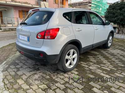 Nissan Qashqai 1.5 dci Tekna Grigio usata San Giorgio del Sannio