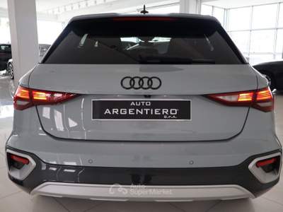 Audi A3 1.5 tfsi mhev Business Advanced 150cv s-tronic Rosso usata Ceglie Messapica