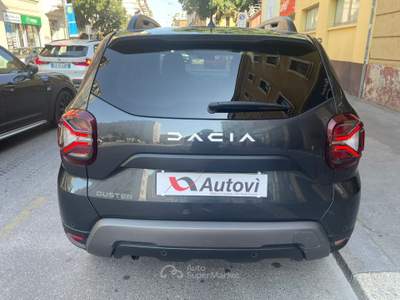 Dacia Duster 1.0 tce Journey UP Gpl 4x2 100cv (PROMO) Grigio usata Milano
