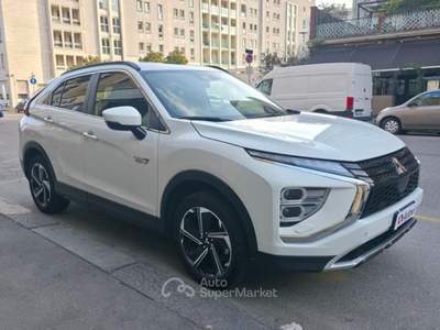Mitsubishi Eclipse Cross 2.4 phev Instyle s-awc (PROMO) Bianco usata Milano