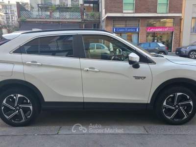 Mitsubishi Eclipse Cross 2.4 phev Instyle s-awc (PROMO) Bianco usata Milano