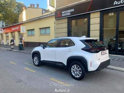 Toyota Yaris Cross 1.5h Active fwd 116cv e-cvt (PROMO) Bianco usata Milano