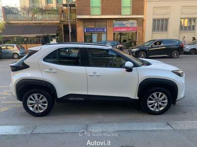 Toyota Yaris Cross 1.5h Active fwd 116cv e-cvt (PROMO) Bianco usata Milano