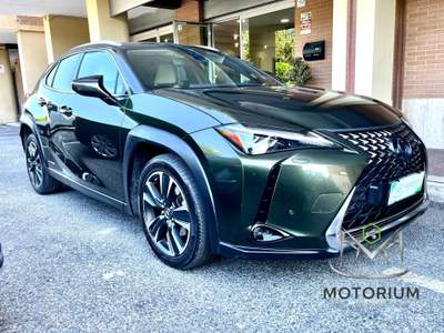 Lexus UX 250h 2.0 Executive 4wd cvt my20 Verde usata Roma