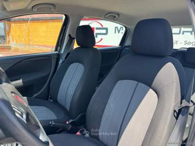 Fiat Punto PUNTO STREET 1.2 69CV Nero usata Bari