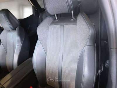 Peugeot 3008 3008 Bluehdi 130 S&amp;S Eat8 Allure Bianco usata Cassola
