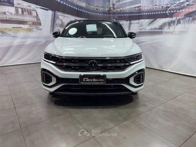 Volkswagen T-Roc SCR 150 CV DSG R-Line P usata CASAGIOVE