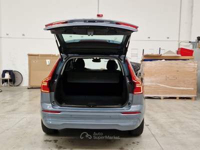 Volvo XC60 VOLVO XC60 B4 D AWD AUTOMATICO MOMENTUM SUV usata Casei Gerola