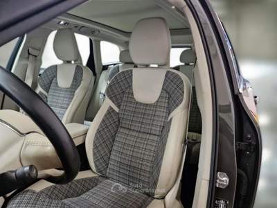 Volvo XC60 VOLVO XC60 B4 D AWD GEARTR. BUSINESS PLUS SUV usata Casei Gerola