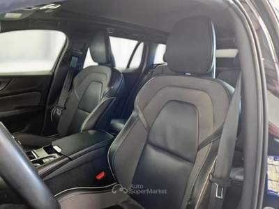 Volvo V60 VOLVO V60 T8 PLUG-IN AWD AUTOM.RECH.R-DESIGN STATION WAGON usata Casei Gerola