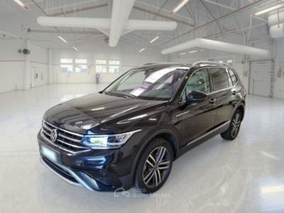 Volkswagen Tiguan Allspace VOLKSWAGEN TIGUAN ALLSPACE 2.0 TDI SCR ELEGANCE DSG 4MOTION SUV usata Casei Gerola