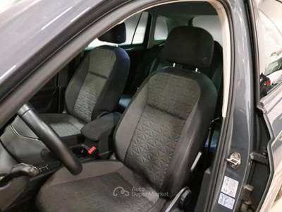 Volkswagen Tiguan VOLKSWAGEN TIGUAN 2.0 TDI SCR 90KW LIFE SUV usata Casei Gerola