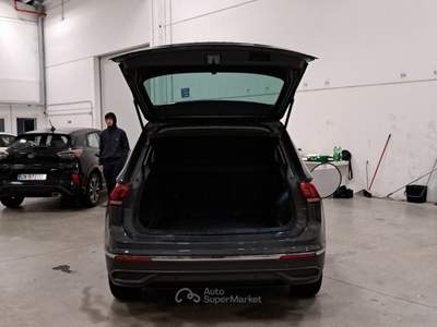Volkswagen Tiguan VOLKSWAGEN TIGUAN 2.0 TDI SCR 90KW LIFE SUV usata Casei Gerola