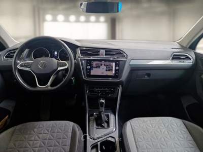 Volkswagen Tiguan VOLKSWAGEN TIGUAN 2.0 TDI SCR 110KW LIFE DSG SUV usata Casei Gerola