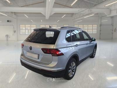 Volkswagen Tiguan VOLKSWAGEN TIGUAN 1.5 TSI ACT 110KW LIFE DSG SUV usata Roma