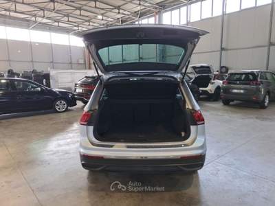 Volkswagen Tiguan VOLKSWAGEN TIGUAN 1.5 TSI ACT 110KW LIFE DSG SUV usata Roma