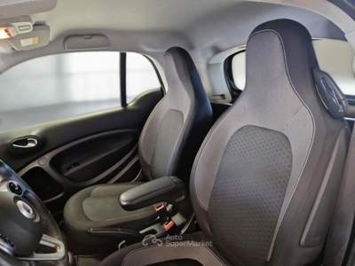 Smart ForTwo SMART FORTWO EQ 41KW PASSION COUPE usata Pozzuoli