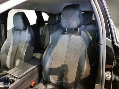 Peugeot 3008 PEUGEOT 3008 BLUEHDI 130 EAT8 SES ALLURE SUV usata Roma