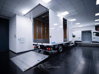 Renault Master PRONTA CONSEGNA !!!  BOXATO CON SPONDA E PORTA LATERALE  4225X2200 H2325 Bianco usata Torino
