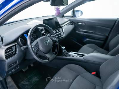 Toyota C-HR 1.8H Trend 2wd E-CVT Blu/Azzurro usata Torino