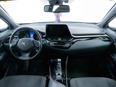 Toyota C-HR 1.8H Trend 2wd E-CVT Blu/Azzurro usata Torino