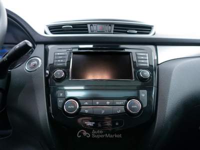 Nissan Qashqai 1.3 Dig-T N-Connecta 160CV Bianco usata Torino
