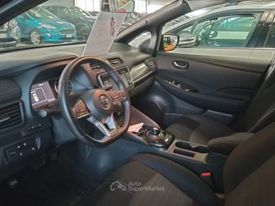 Nissan Leaf N-Connecta 40kWh 150CV Nero usata Torino