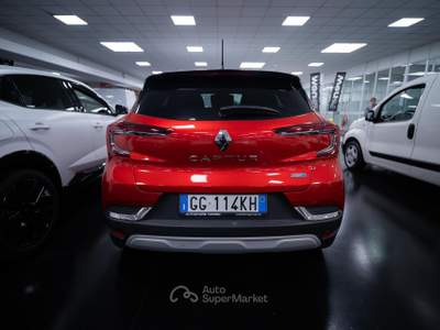 Renault Captur 1.6 E-Tech hybrid Intens 145cv auto Rosso usata Torino