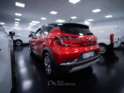 Renault Captur 1.6 E-Tech hybrid Intens 145cv auto Rosso usata Torino