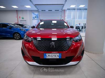 Peugeot 2008 1.2 puretech Allure Pack s&s 130cv Rosso usata Torino