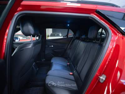 Peugeot 2008 1.2 puretech Allure Pack s&s 130cv Rosso usata Torino