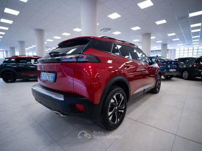 Peugeot 2008 1.2 puretech Allure Pack s&s 130cv Rosso usata Torino