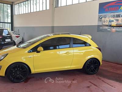 Opel Corsa F.AP. 3 porte b-color Giallo usata Ravenna