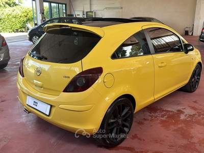 Opel Corsa F.AP. 3 porte b-color Giallo usata Ravenna