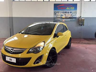 Opel Corsa F.AP. 3 porte b-color Giallo usata Ravenna
