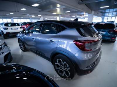 Renault Captur 1.6 E-Tech hybrid Intens 145cv auto Grigio usata Torino