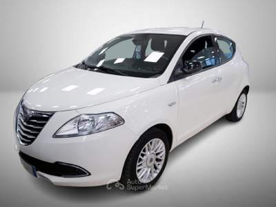 Lancia Ypsilon 1.2 8v Silver s&s 69cv E6 Bianco usata Torino