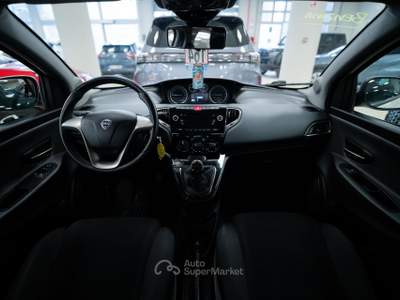 Lancia Ypsilon 1.2 8v Silver s&s 69cv E6 Bianco usata Torino