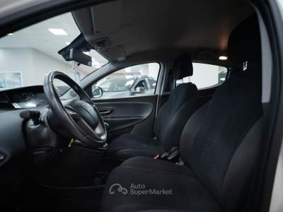 Lancia Ypsilon 1.2 8v Silver s&s 69cv E6 Bianco usata Torino