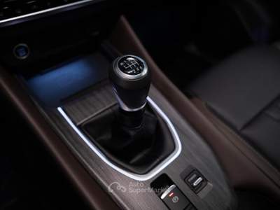 Nissan Qashqai NEW TEKNA MHYB 140CV MT 2WD Nero usata Torino