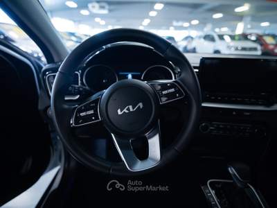 Kia XCeed 1.5 tgdi mhev Style 160cv dct Bianco usata Torino