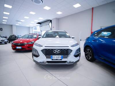 Hyundai Kona 1.6 HEV Xprime Techno Pack 2WD DCT Bianco usata Torino
