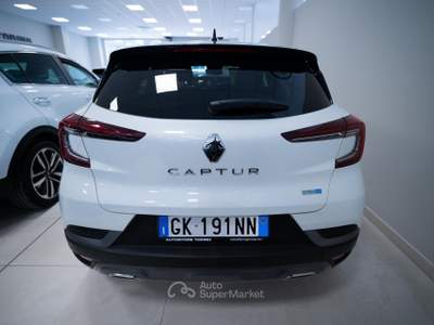 Renault Captur 1.6 E-Tech hybrid RS Line 145cv auto Bianco usata Torino