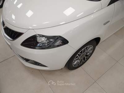 Lancia Ypsilon 1.0 firefly hybrid Gold s&s 70cv 5p.ti usata Torino