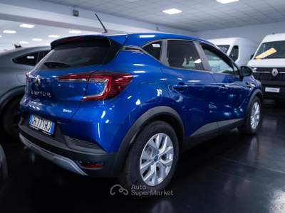 Renault Captur 1.6 E-Tech hybrid Zen 145cv Blu/Azzurro usata Torino